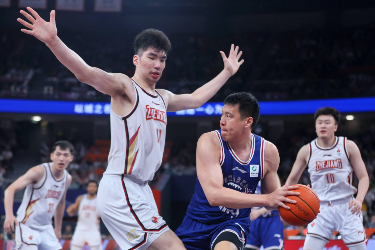 今晨CBA常规赛焦点战，浙江队主帅复盘，信心回归，控场能力受关注的简单介绍