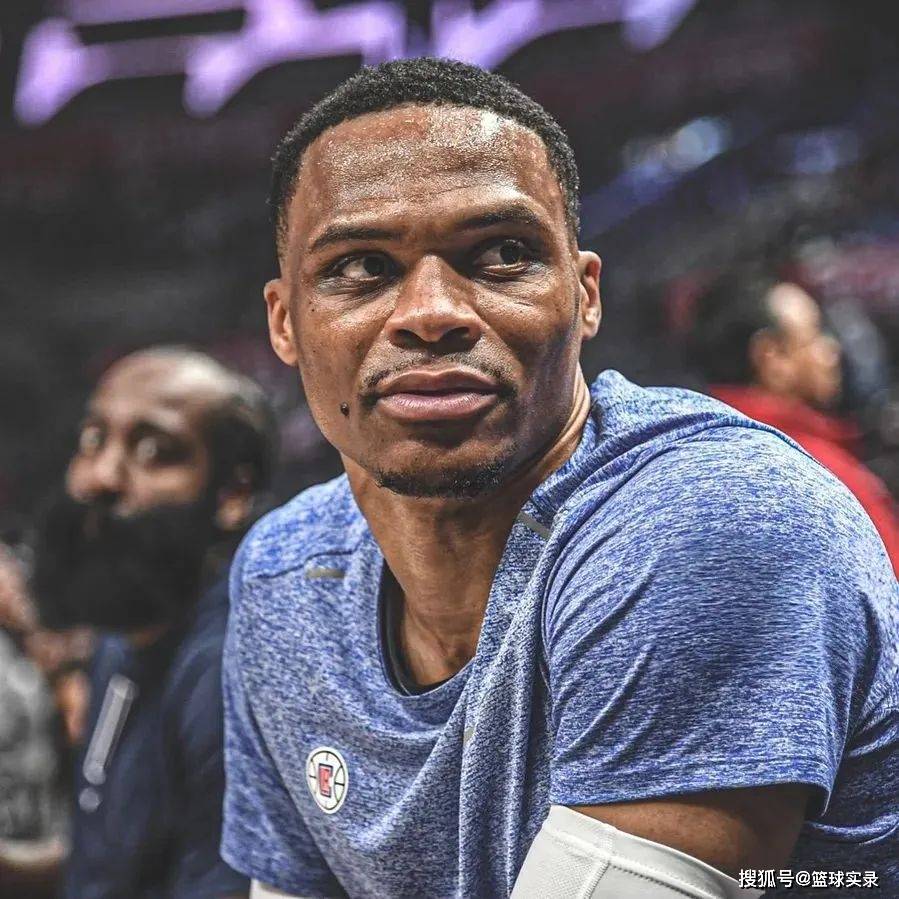 包含中超国际比赛日走向成谜，奥兰多魔术回应争议，管理层满意，年轻球员得到机会的词条