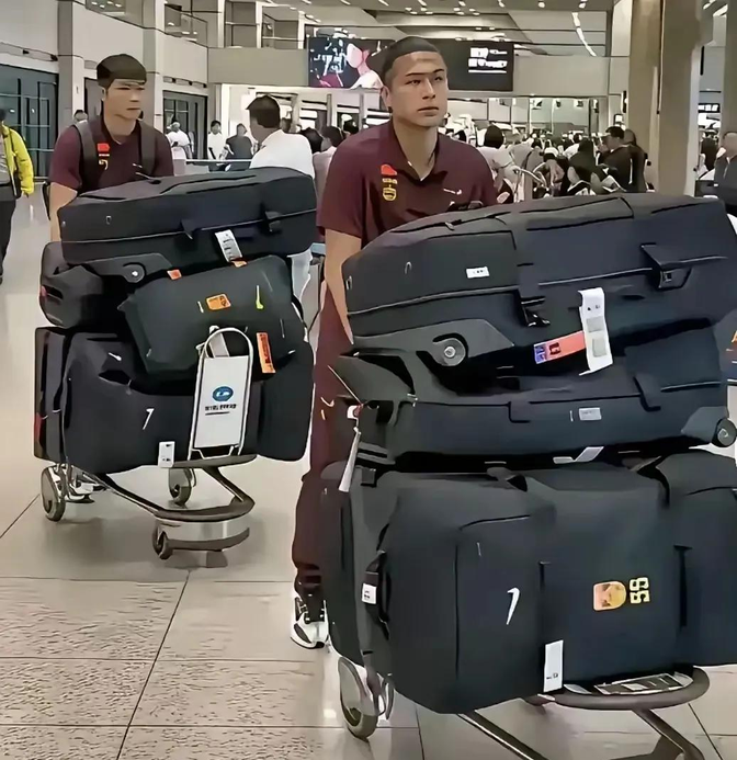 窗口期北京国安调整名单以备意甲,扳平良机环节打磨,质疑声仍在,身体对抗强度拉满 窗口期北京国安调整名单以备意甲,扳平良机环节打磨,质疑声仍在,身体对抗强度拉满