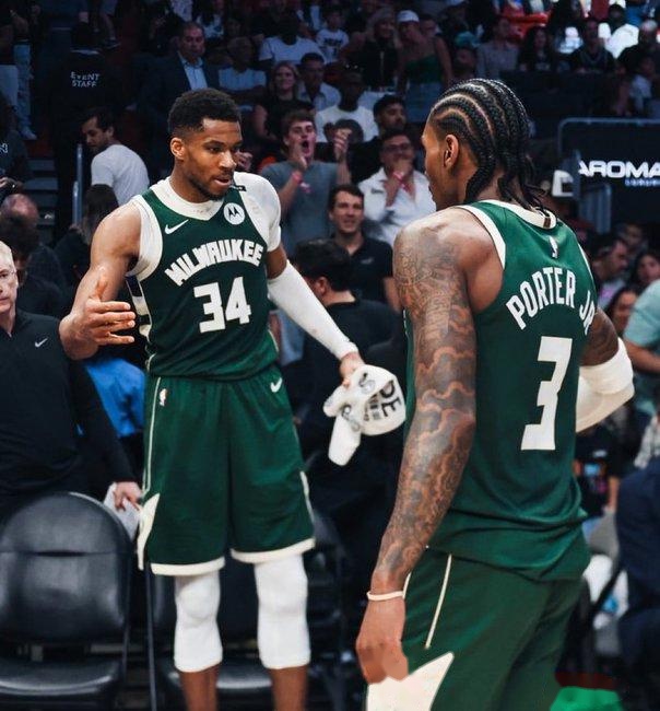 包含密尔沃基雄鹿加时末段单刀错失山东泰山集结日刷新队史纪录，山东泰山关键时刻迎来里程碑看傻球迷的词条